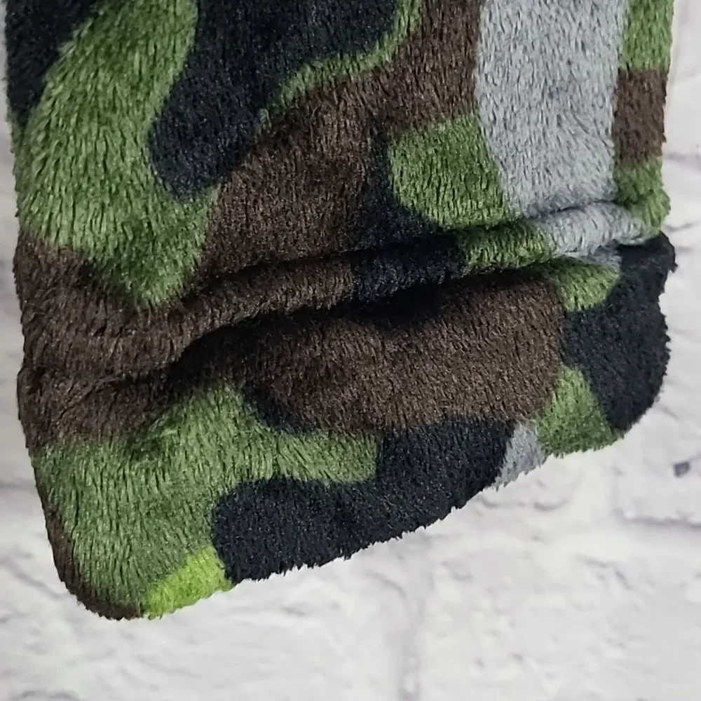Camo Bathrobe Boys L 10/12 Faux Fur Fleece Sleepwear Robe Plush Camoflauge